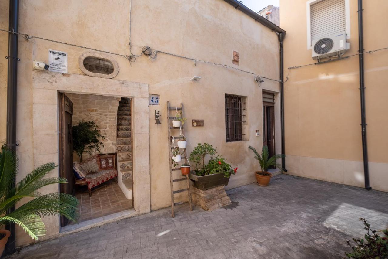 Si-Moutique Le Case Degli Avi Barocche, Con Terrazza Panoramica Modica Exteriör bild
